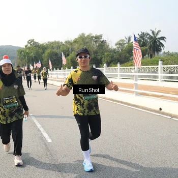 Runner Photo 6932233