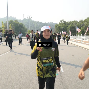 Runner Photo 6932242