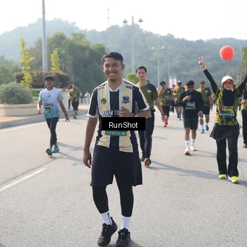 Runner Photo 6932251