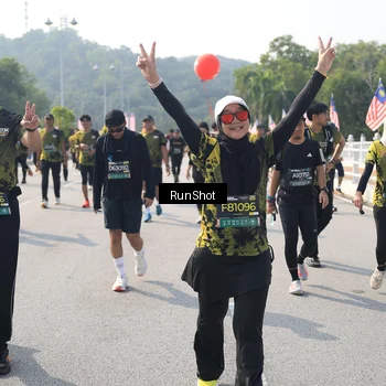Runner Photo 6932256