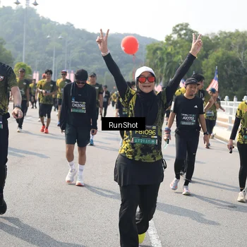 Runner Photo 6932258