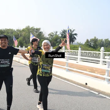 Runner Photo 6932269