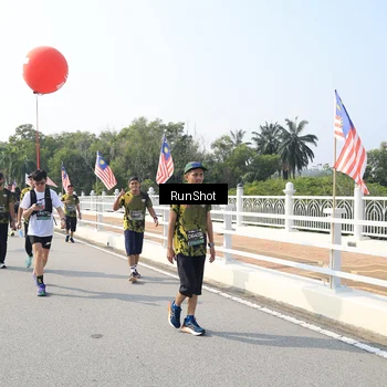 Runner Photo 6932293
