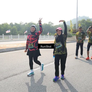 Runner Photo 6932294