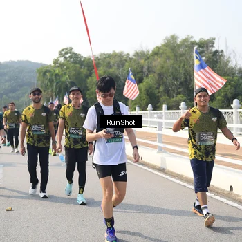 Runner Photo 6932303