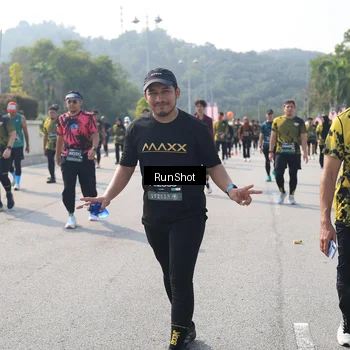 Runner Photo 6932316