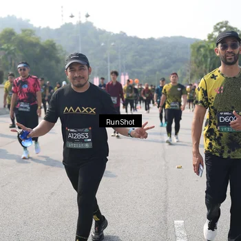 Runner Photo 6932323