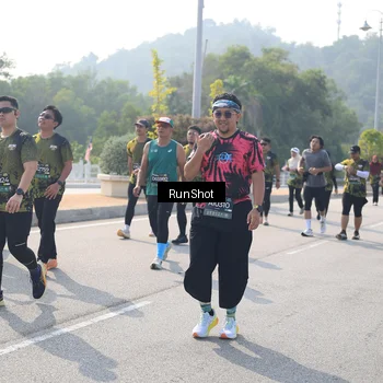 Runner Photo 6932326