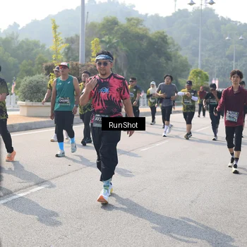 Runner Photo 6932329