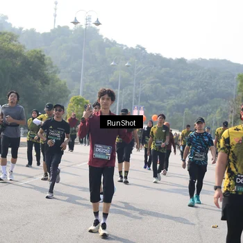 Runner Photo 6932332