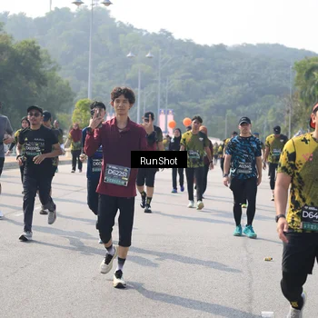 Runner Photo 6932335