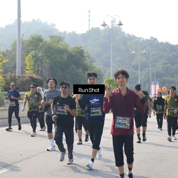 Runner Photo 6932337