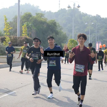 Runner Photo 6932339