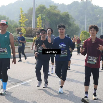Runner Photo 6932350