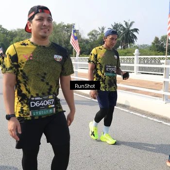 Runner Photo 6932355