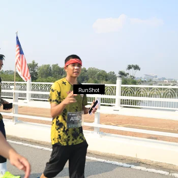 Runner Photo 6932357
