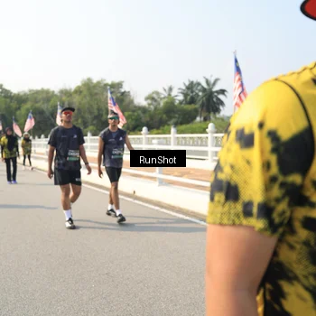 Runner Photo 6932361