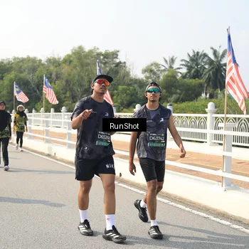 Runner Photo 6932369