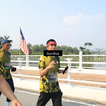 Runner Photo 6932370