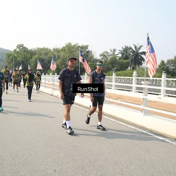 Runner Photo 6932374