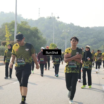 Runner Photo 6932379