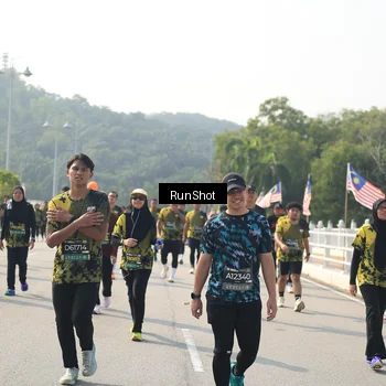 Runner Photo 6932380
