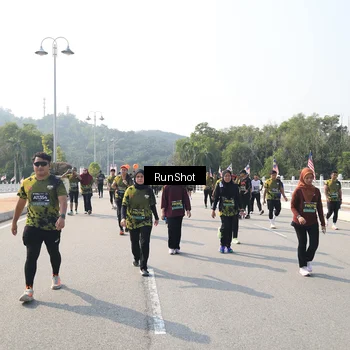 Runner Photo 6932401