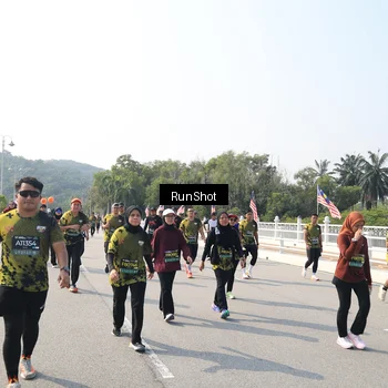 Runner Photo 6932412