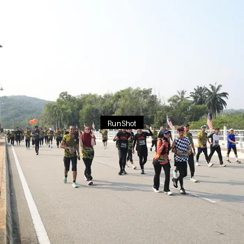 Runner Photo 6932425