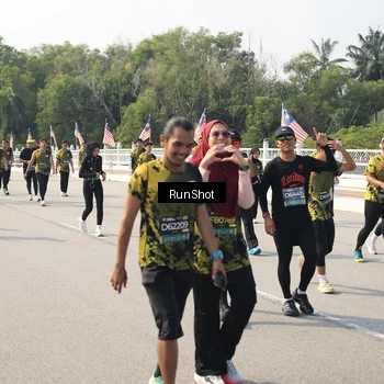 Runner Photo 6932430