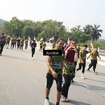 Runner Photo 6932440