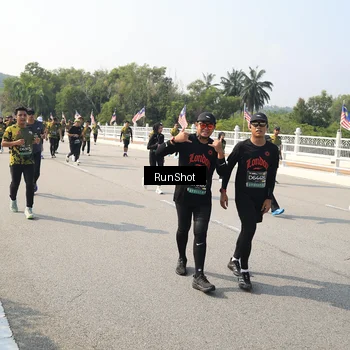 Runner Photo 6932452