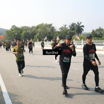 Runner Photo 6932455