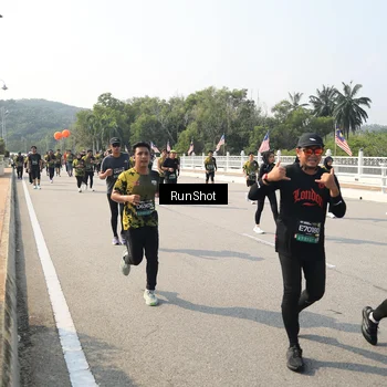 Runner Photo 6932458