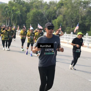 Runner Photo 6932462