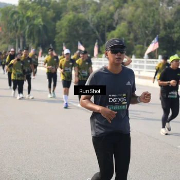 Runner Photo 6932464