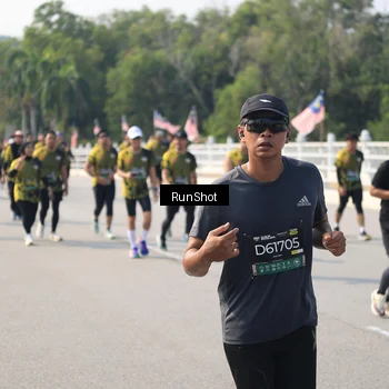 Runner Photo 6932467