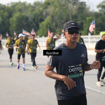 Runner Photo 6932469