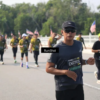 Runner Photo 6932470