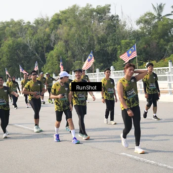 Runner Photo 6932474