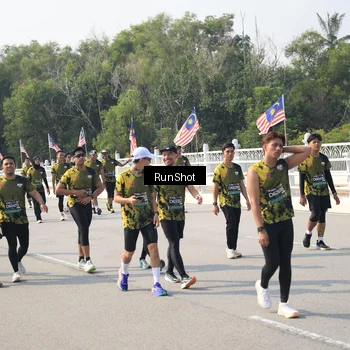 Runner Photo 6932475