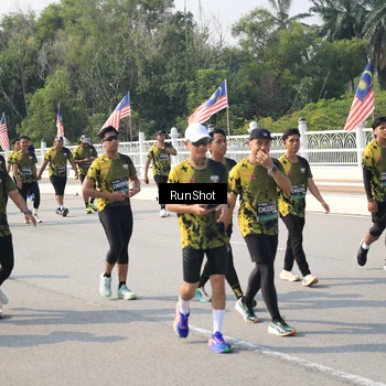 Runner Photo 6932482