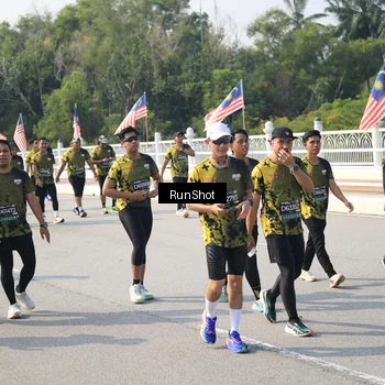 Runner Photo 6932485