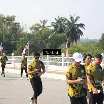 Runner Photo 6932488