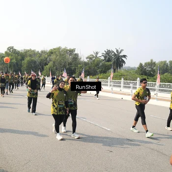 Runner Photo 6932496