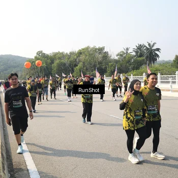 Runner Photo 6932499