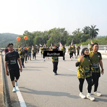 Runner Photo 6932501