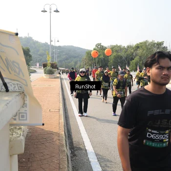 Runner Photo 6932519