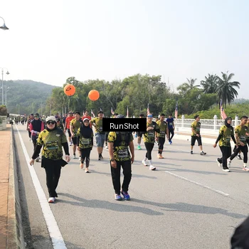 Runner Photo 6932523