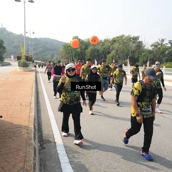 Runner Photo 6932529